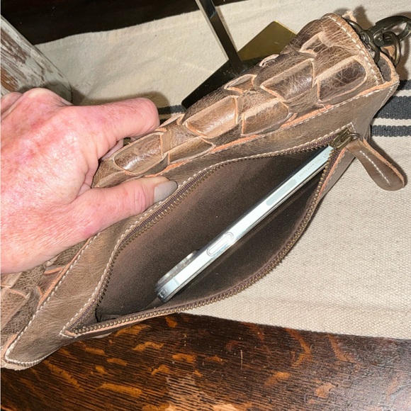 Bed Stu Aruba Leather Woven Taupe Crossbody Clutch Bag Retail $220 - Picture 14 of 16